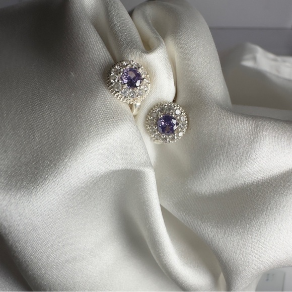 Oleida Amethyst Earrings - Picture 3 of 3